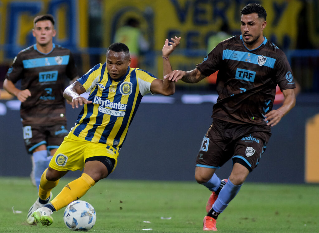 Rosario Central v Platense - Copa de la Liga Profesional 2023: Final