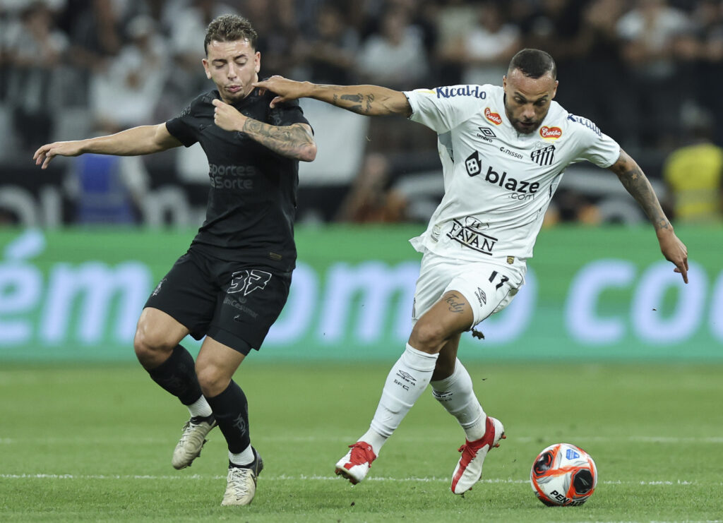 Corinthians v Santos - Campeonato Paulista 2025
