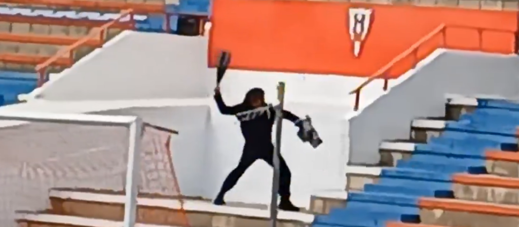 L'allenatore più "cattivo" è in Spagna: 6 espulsioni per Javi Poves in una singola stagione (Fonte Video Account X GradaSiete7)