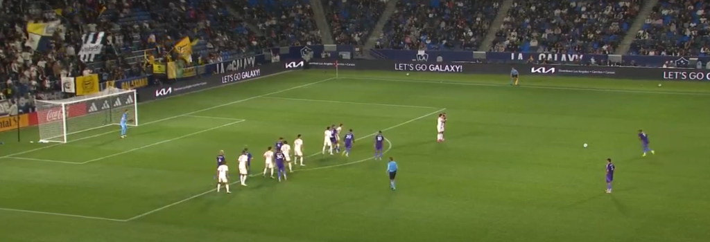 Gran tiro di Muriel su punizione, ma il portiere la combina grossa (Fonte Video Account X Major League Soccer)