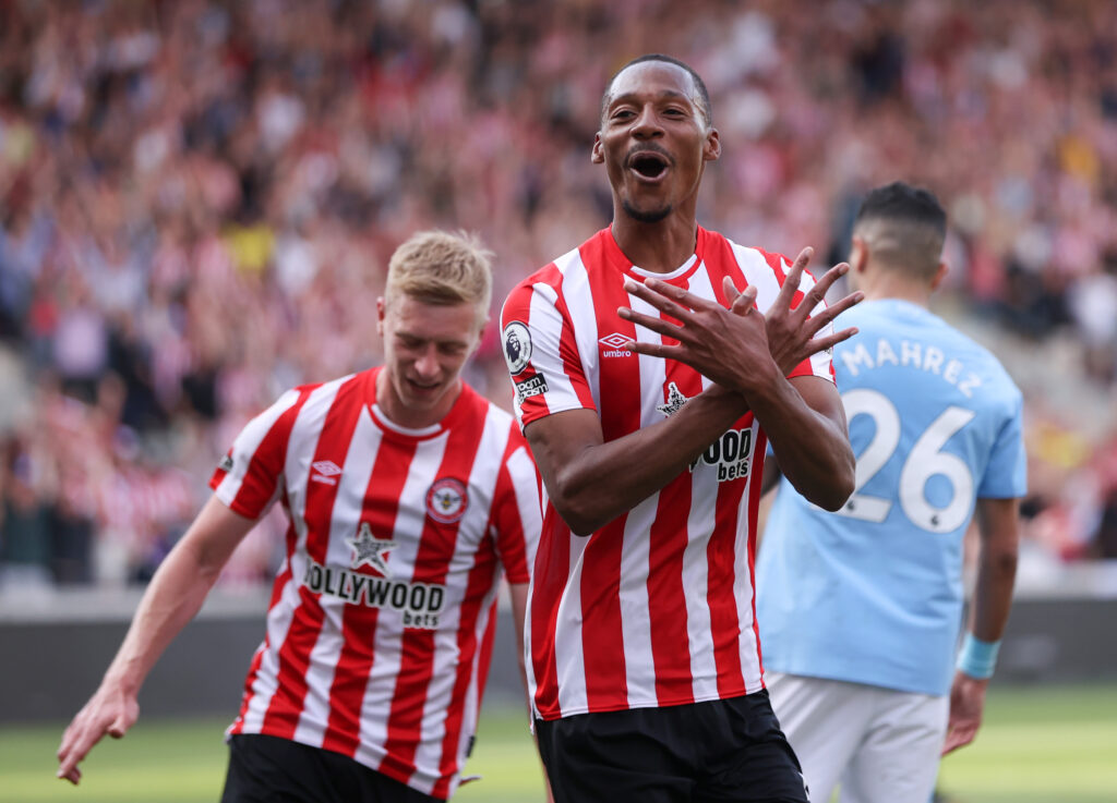 Brentford FC v Manchester City - Premier League