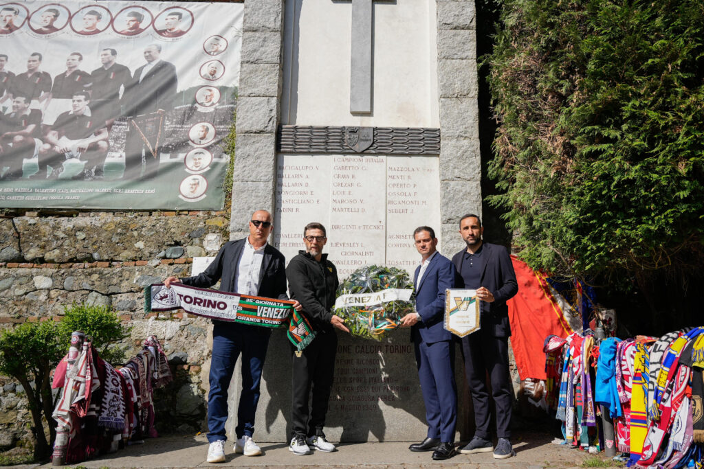 serie-a-torino-venezia-il-club-lagunare-rende-omaggio-al-grande-torino-a-superga