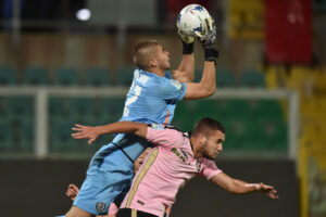 venezia-omaggio-post-social-guglielmo-vicario-europa-league-tottenham-manchester-united