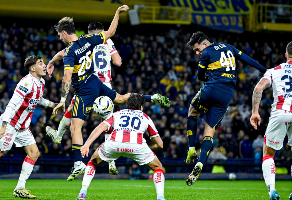 Boca Juniors v Union - Torneo Clausura Betano 2025