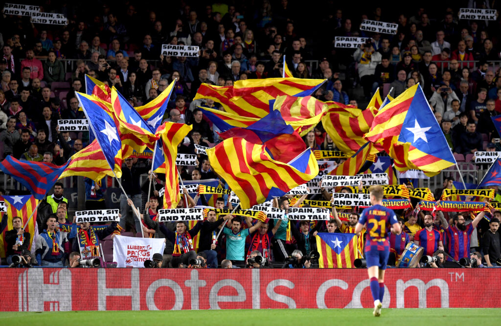 FC Barcelona v Slavia Praha: Group F - UEFA Champions League