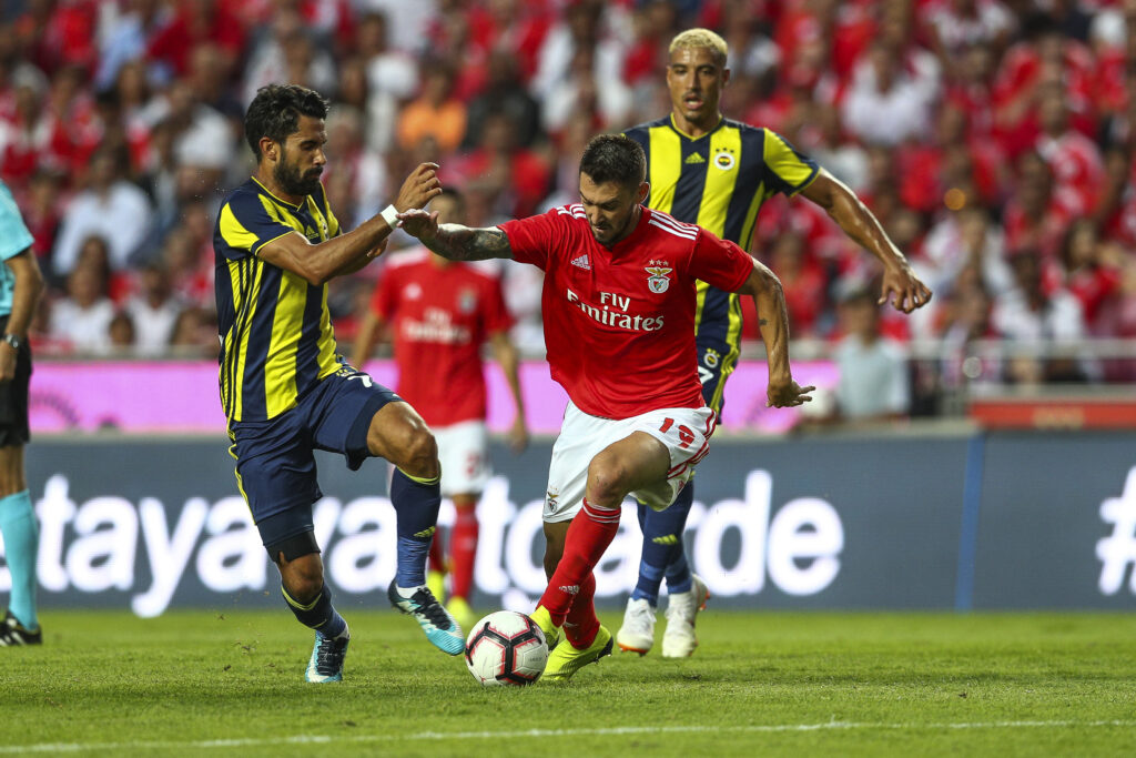Benfica v Fenerbache - UEFA Champions League Qualifier