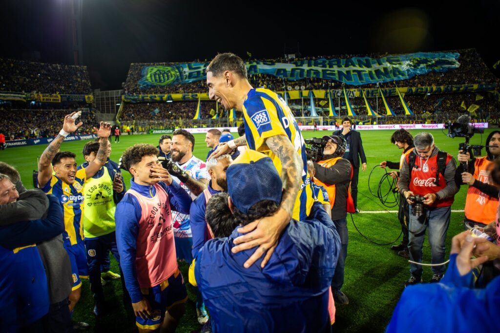 di-maria-rosario-central-newells-old-boys-clasico-rosarino-argentina-fideo-punizione