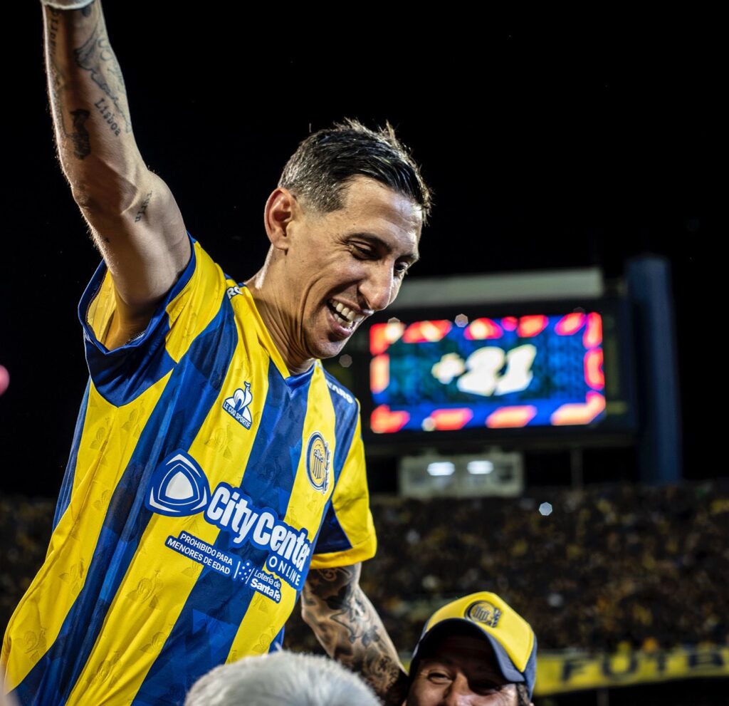 di-maria-rosario-central-newells-old-boys-clasico-rosarino-argentina-fideo-punizione
