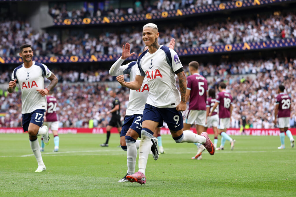Tottenham Hotspur v Burnley - Premier League