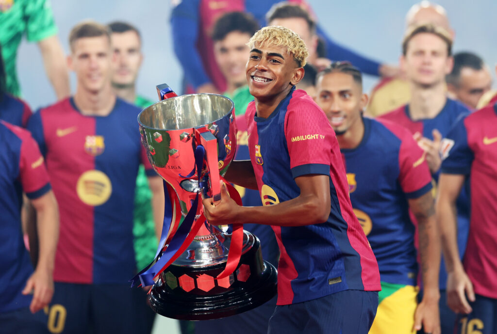 FC Barcelona v Villarreal CF - La Liga EA Sports