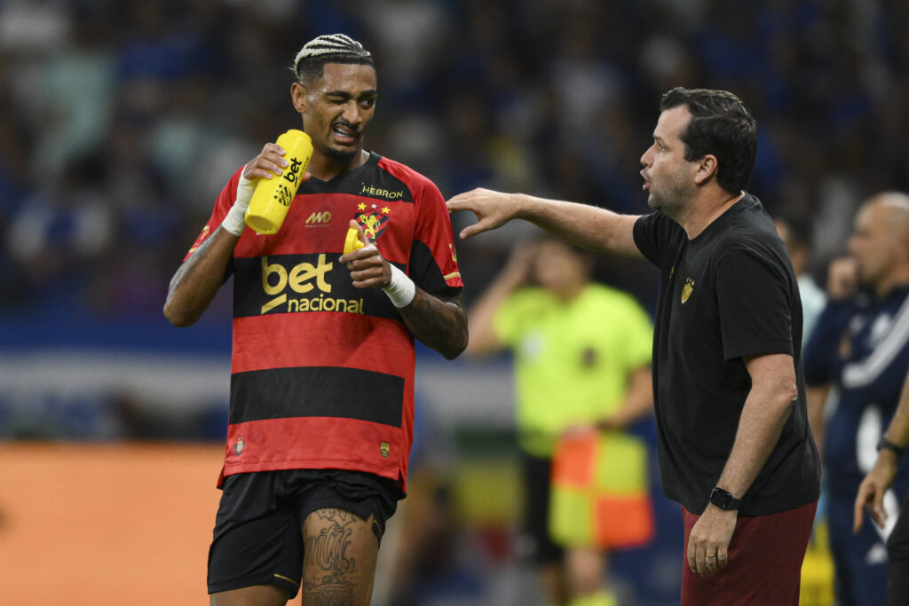 Cruzeiro v Sport Recife - Brasileirao 2025
