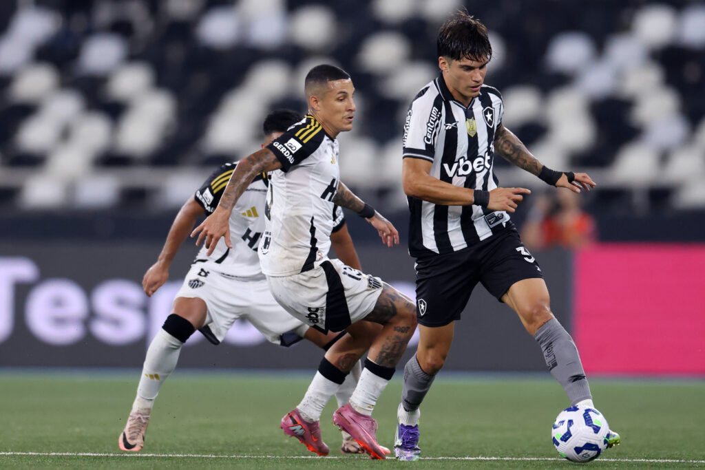 Botafogo v Atletico Mineiro - Brasileirao 2025
