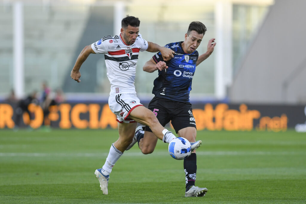 Sao Paulo v Independiente del Valle -  Copa CONMEBOL Sudamericana 2022: Final