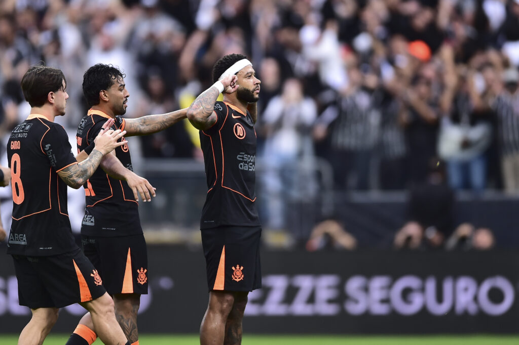 Corinthians v Gremio - Brasileirao 2025