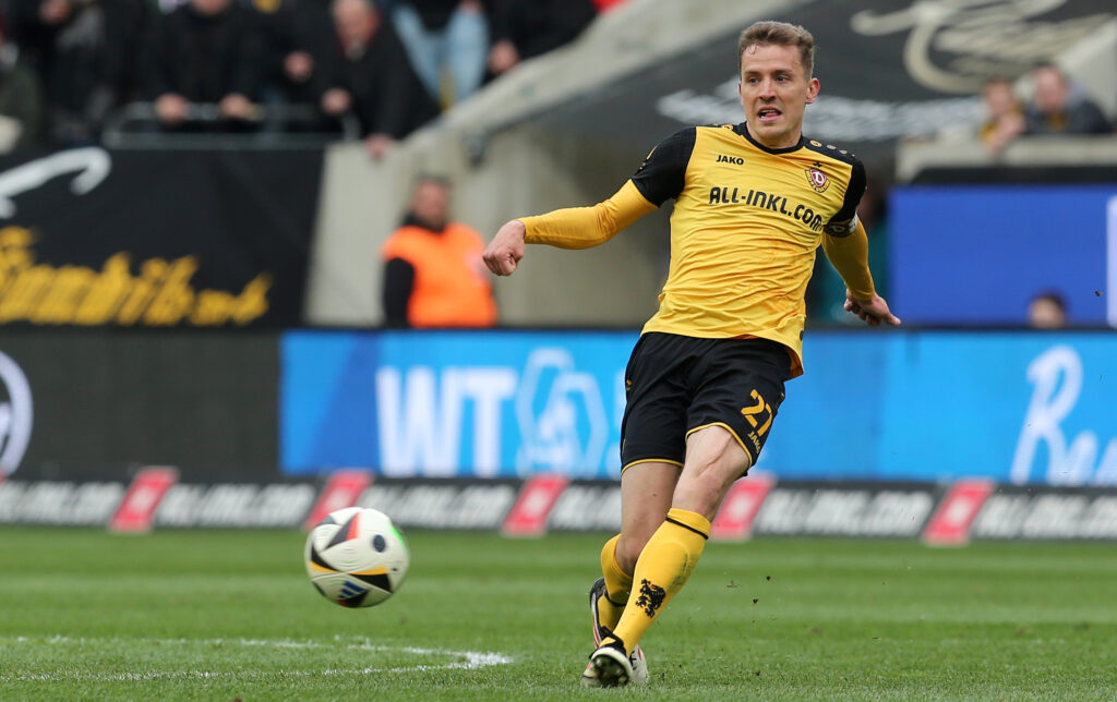 Dynamo Dresden v SV Wehen Wiesbaden - 3. Liga