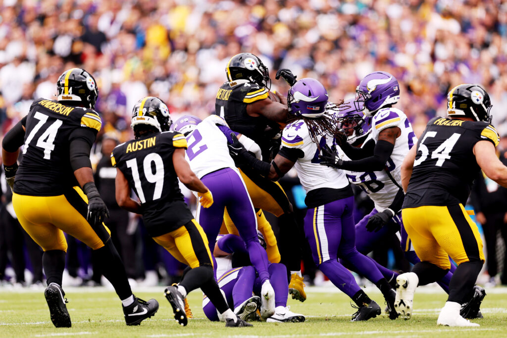 Minnesota Vikings v Pittsburgh Steelers - NFL 2025
