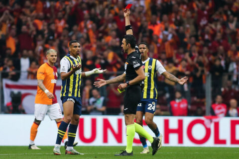 Galatasaray v Fenerbahce - Turkish Super League