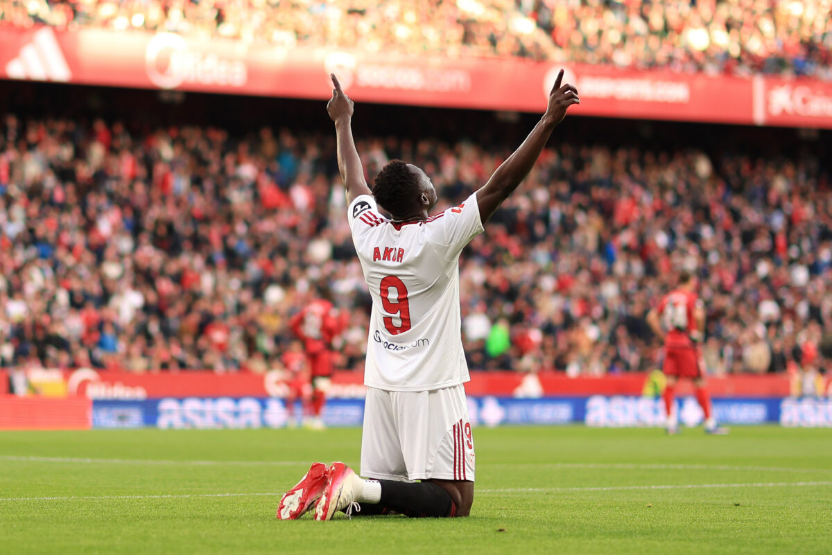 Sevilla FC v Rayo Vallecano de Madrid - LaLiga EA Sports