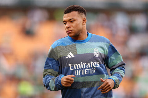 Mbappé estrema destra