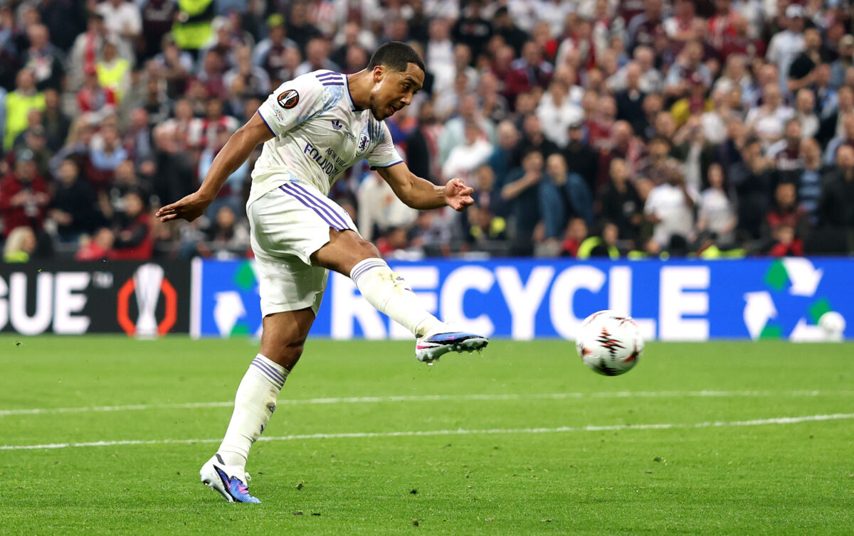 Il gol di Youri Tielemans , Aston Villa, contro il Friburgo in finale di Europa League - Ph Getty Images