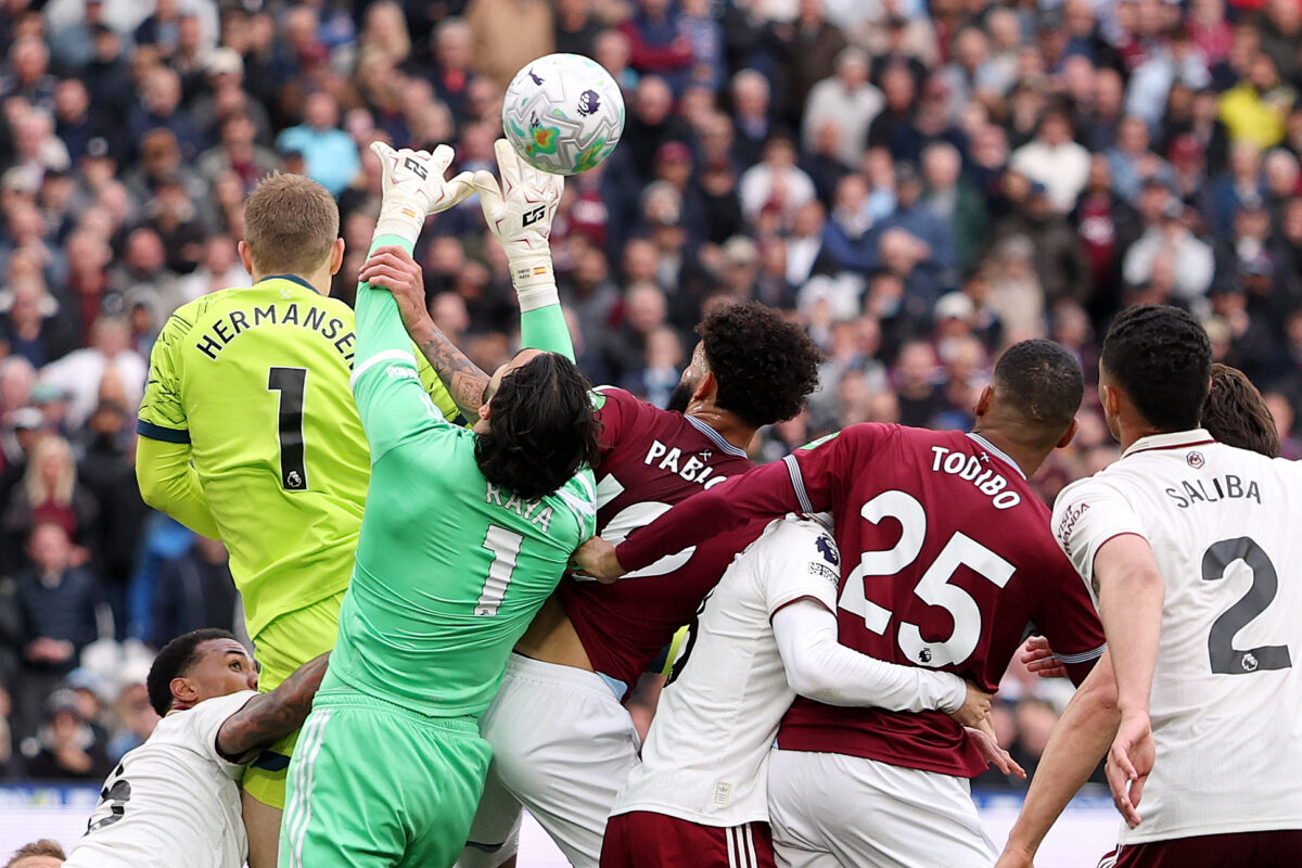 Fallo di Pablo su Raya al minuto 98 di West Ham United v Arsenal, Premier League10-maggio 2026 - Ph Getty Inages