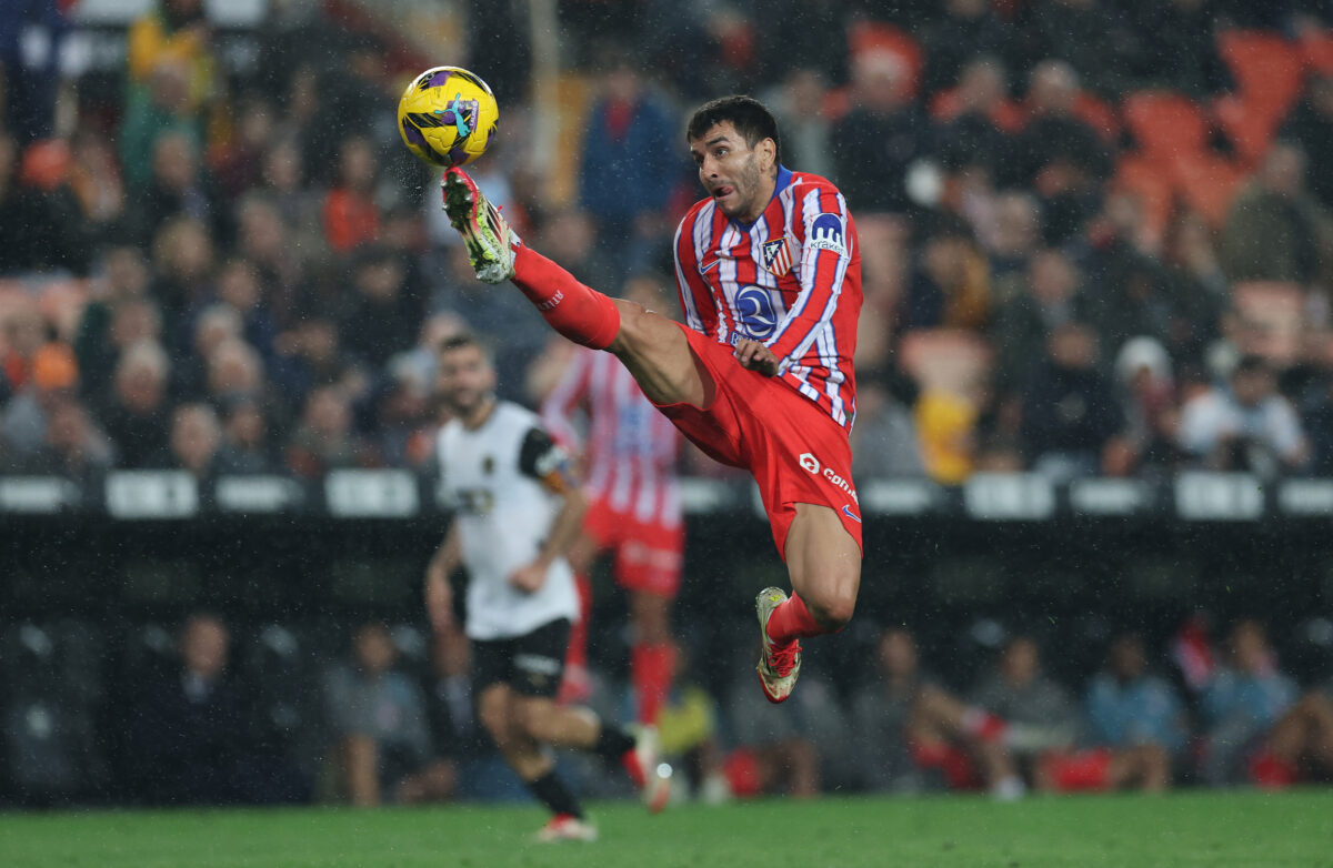Valencia CF v Atletico de Madrid - La Liga EA Sports