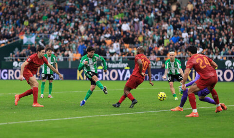 Real Betis Balompie v Valencia CF - LaLiga EA Sports