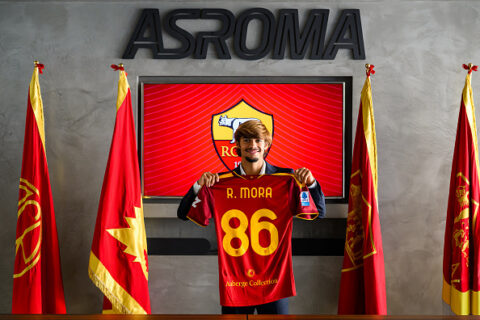 Rodrigo Mora, Roma