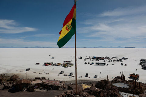 Mass Wedding At Uyuni Salt Flats