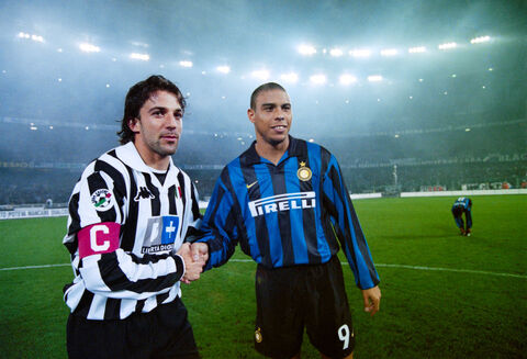 Alessandro Del Piero and Ronaldo Juventus v Inter 1998