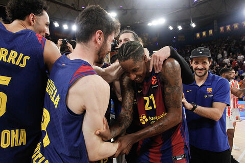 FC Barcelona v Crvena Zvezda Meridianbet Belgrade - EuroLeague 2025/2026 Play-In B