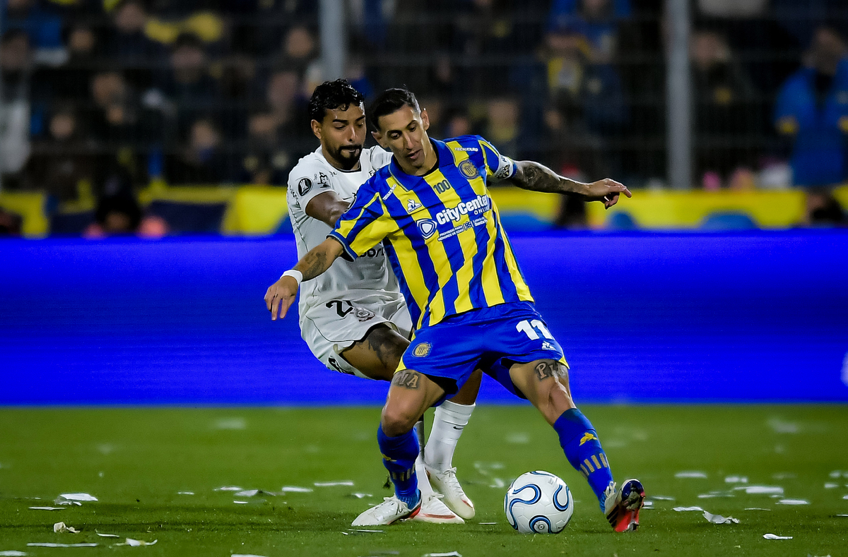 Rosario Central v Corinthians - Copa CONMEBOL Libertadores
