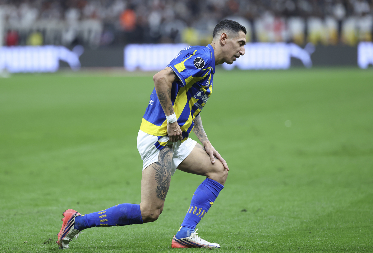 Corinthians v Rosario Central - Copa CONMEBOL Libertadores