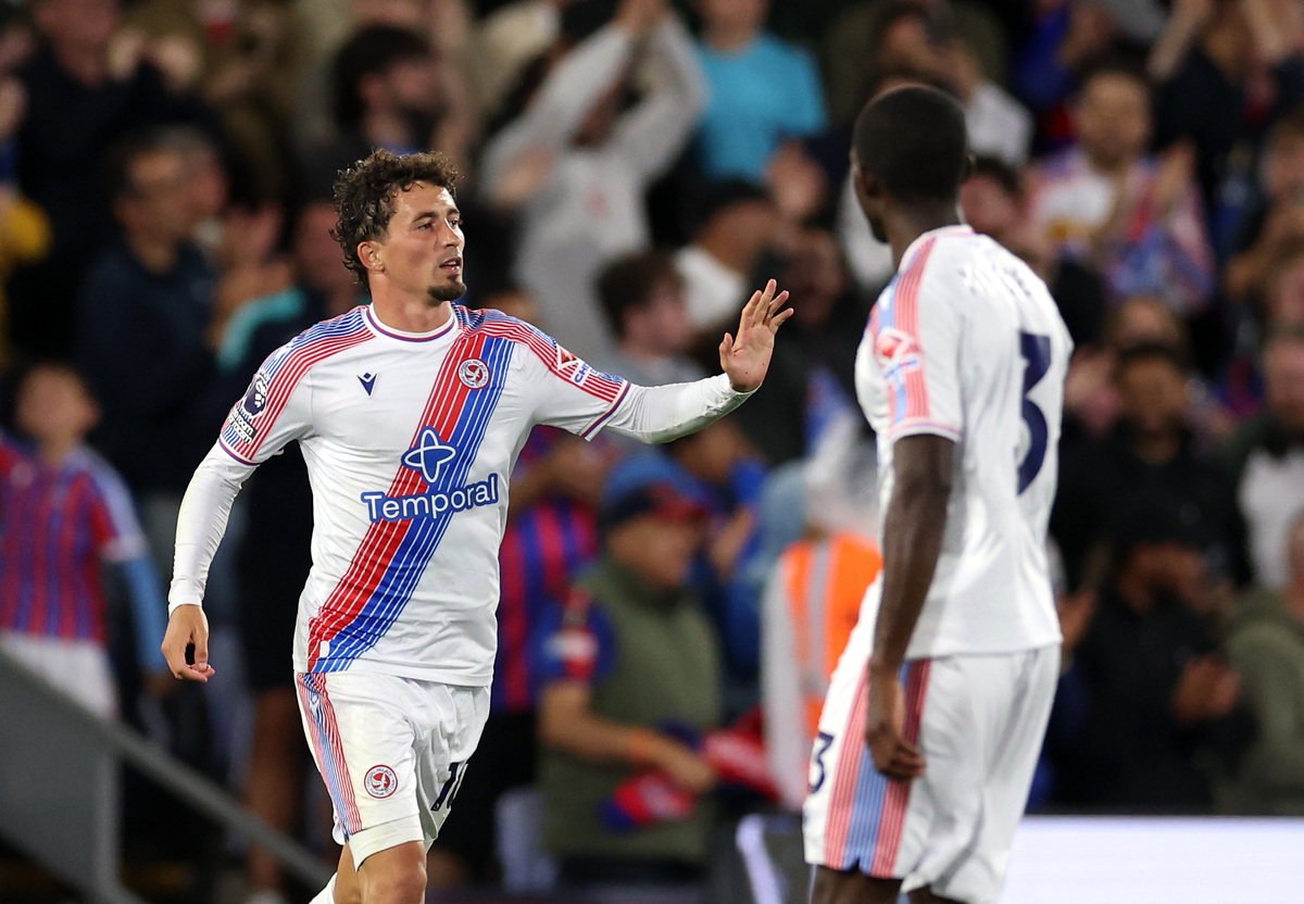 LONDRA, INGHILTERRA - 28 AGOSTO: Yeremi Pino del Crystal Palace esulta dopo che Gianluigi Donnarumma del Manchester City (non nell'inquadratura) ha segnato un autogol durante la partita di Premier League 2026/27 tra Crystal Palace FC e Manchester City a Selhurst Park, il 28 agosto 2026 a Londra, Inghilterra. (Foto di Richard Heathcote/Getty Images)