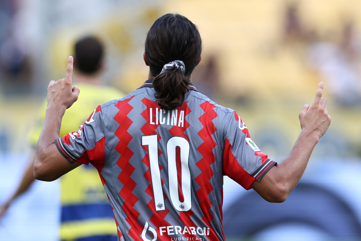 Parma Calcio v Cremonese - Coppa Italia