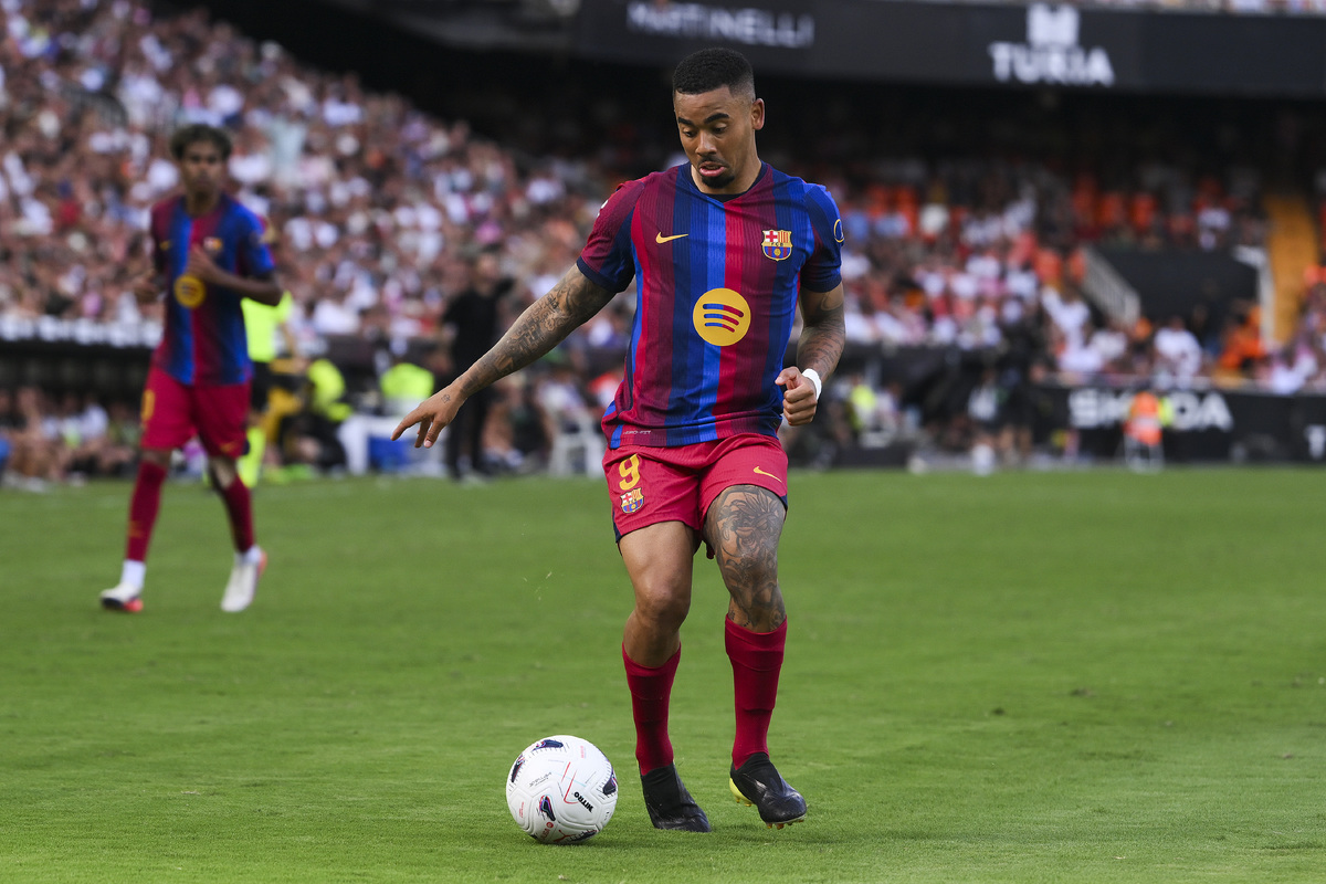 Valencia CF v FC Barcelona - LaLiga EA Sports 2026/27
