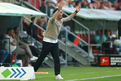 FC Augsburg v Bayer 04 Leverkusen - Bundesliga 2026/27