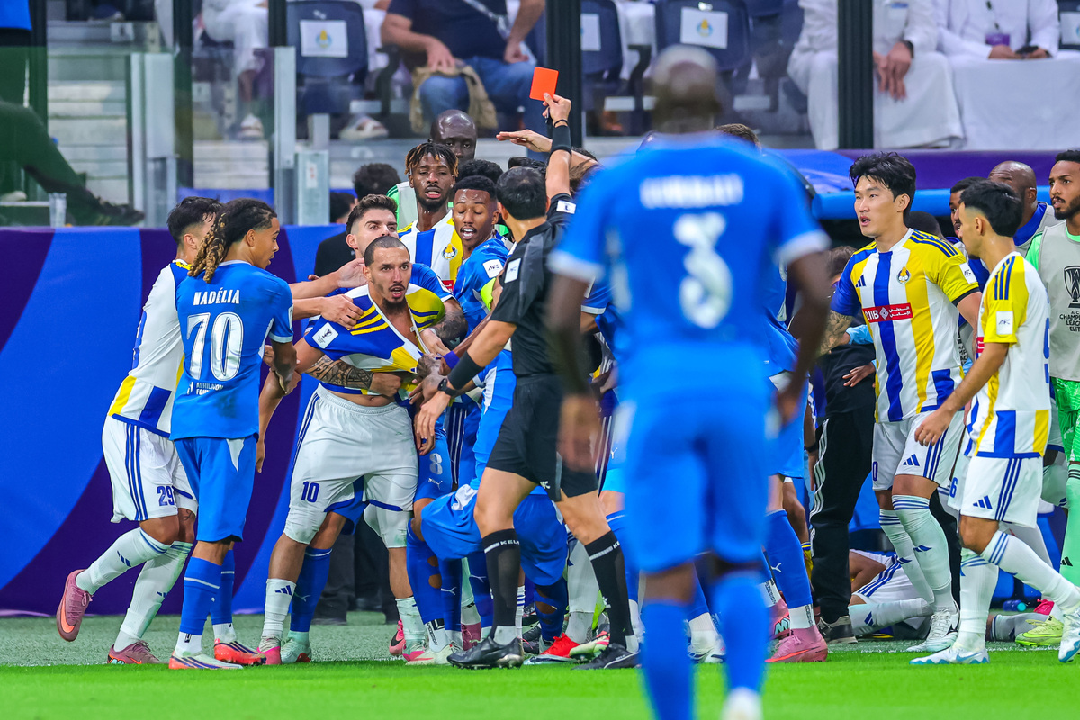 Al Hilal v Al Gharafa - AFC Champions League Elite