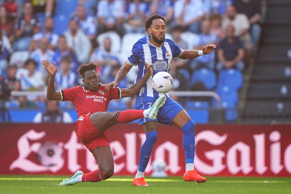 RC Deportivo de A Coruna v Sevilla FC - LaLiga EA Sports 2026/27
