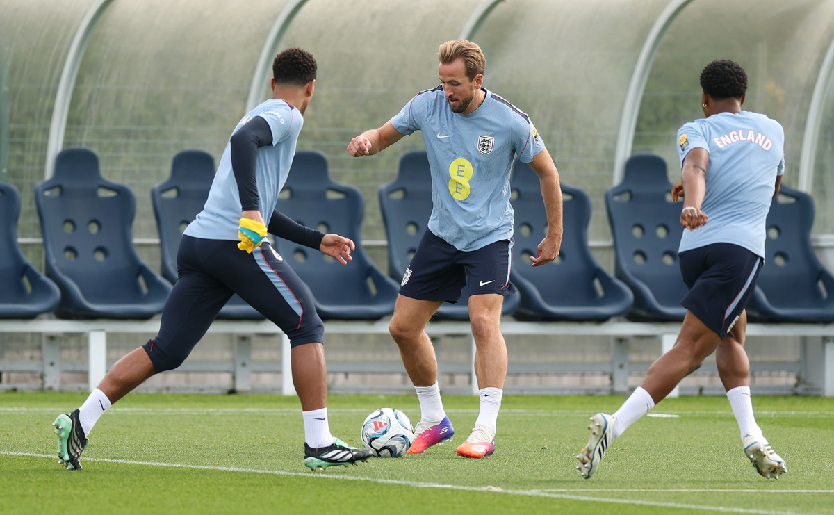 England Men Training &amp; Press Conference