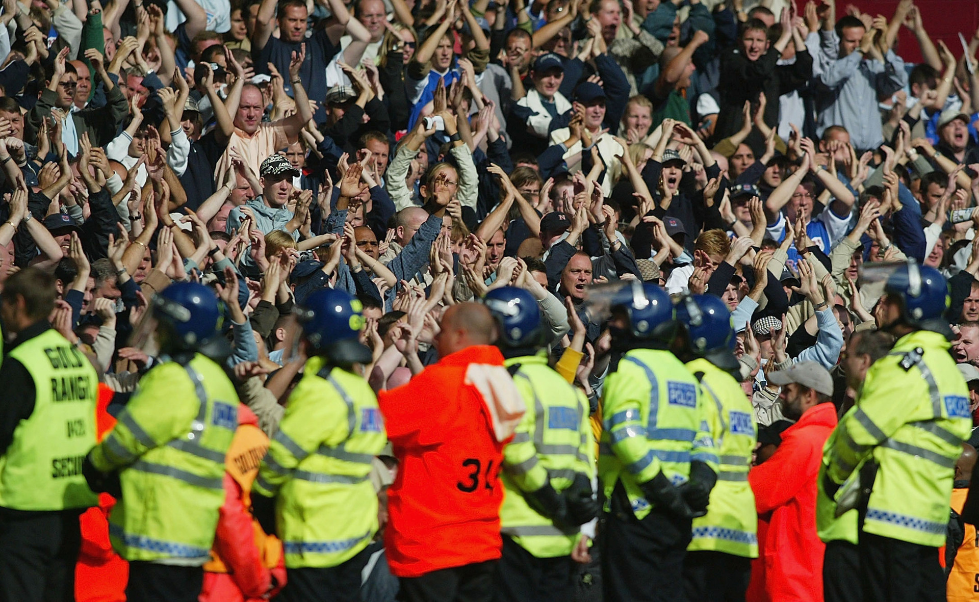 il west ham e la trappola al millwall invitano allo scontro ma ad attenderli c 232 la polizia da Derbyderbyderby.it il west ham e la trappola al millwall invitano allo scontro ma ad attenderli c 232 la polizia