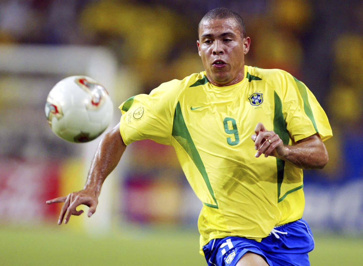FUSSBALL : WM 2002 in JAPAN und KOREA , BRA - BEL 2:0