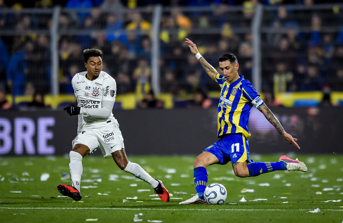 Rosario Central v Corinthians - Copa CONMEBOL Libertadores