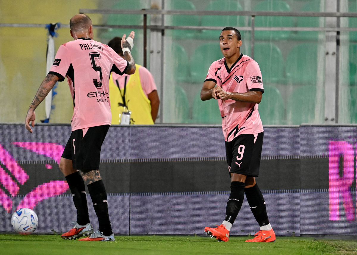 Palermo FC v US Lecce - Coppa Italia