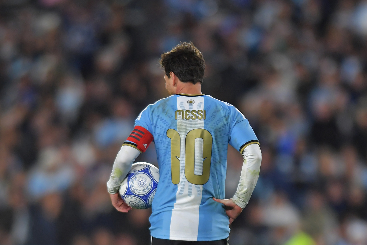 Lionel Messi, Tapia Argentina