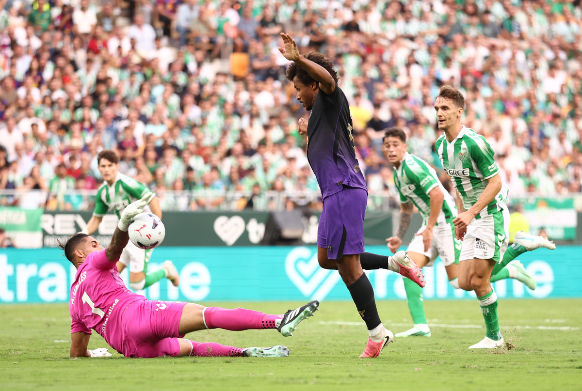 Real Betis Balompie v FC Barcelona - LaLiga EA Sports 2026/27