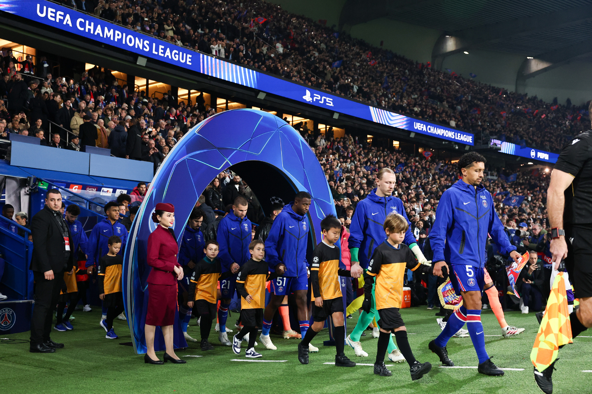 Paris Saint-Germain v FC Barcelona - UEFA Champions League 2026/27 League Phase MD3