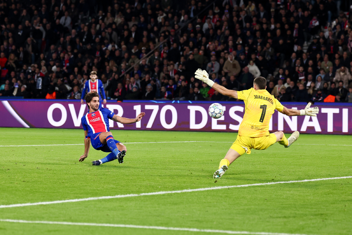 Paris Saint-Germain v FC Barcelona - UEFA Champions League 2026/27 League Phase MD3