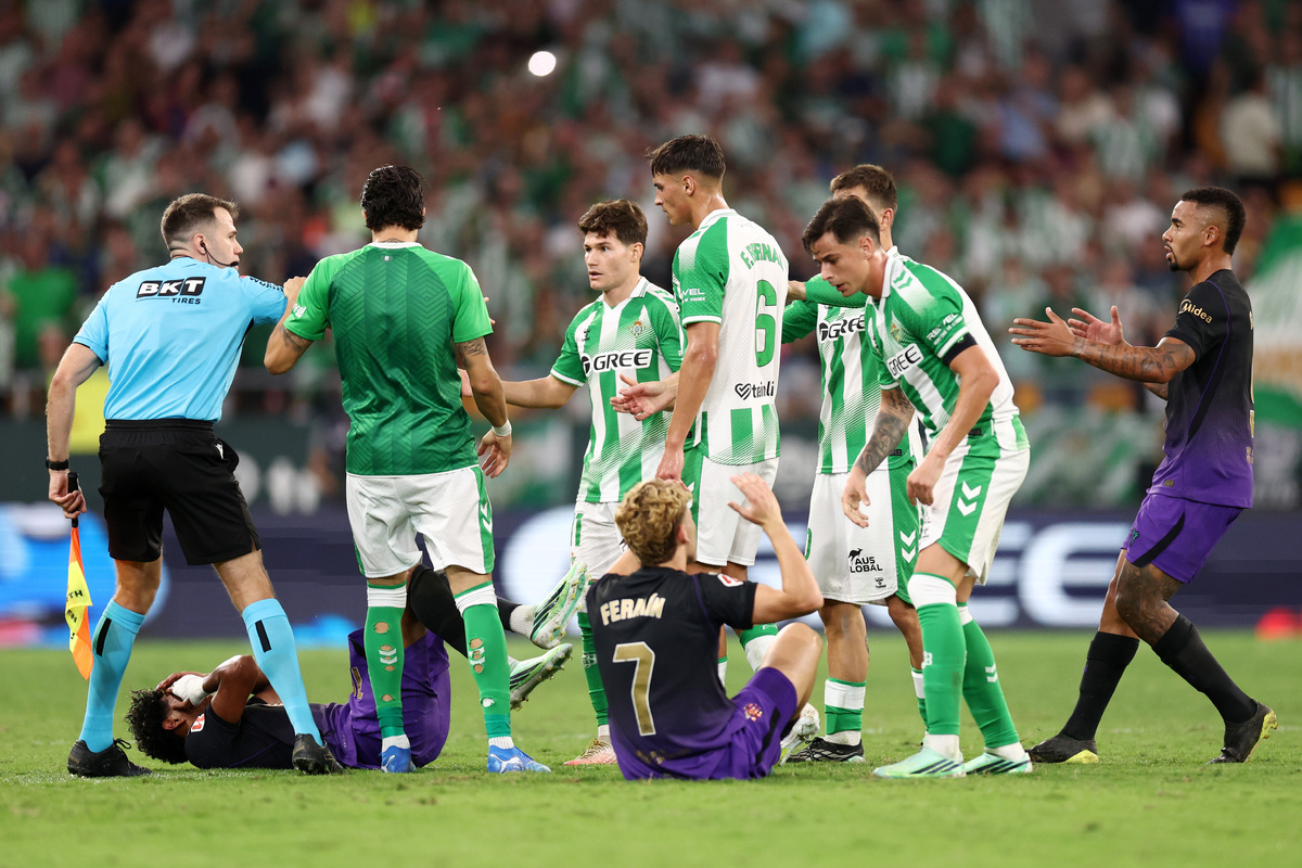 Real Betis Balompie v FC Barcelona - LaLiga EA Sports 2026/27
