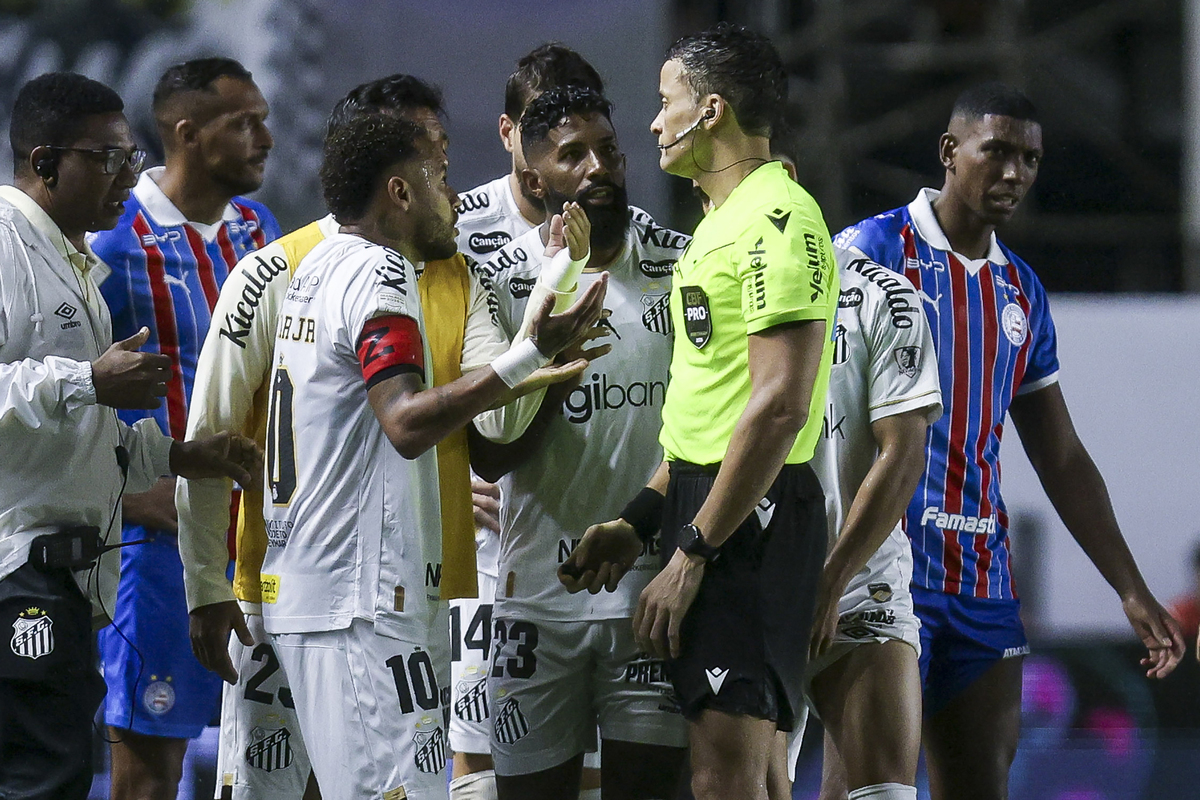 Santos v Bahia - Brasileirao 2026